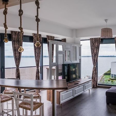 Sns Apartament In Vila Sophia 마마이아 외부 사진