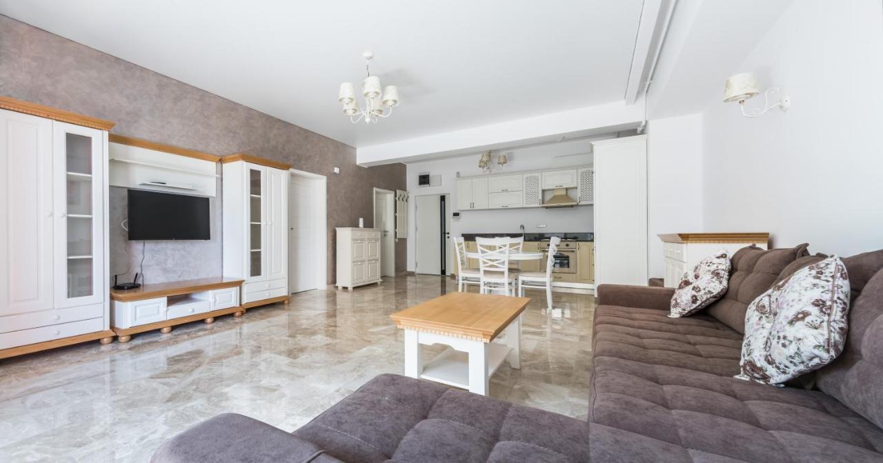 Sns Apartament In Vila Sophia 마마이아 외부 사진