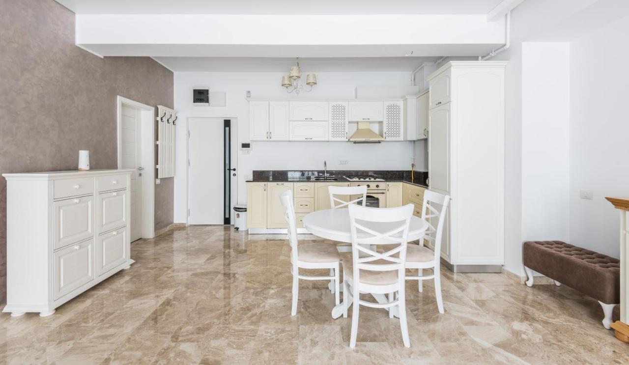 Sns Apartament In Vila Sophia 마마이아 외부 사진