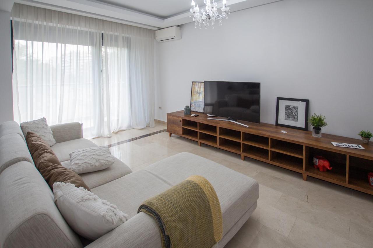 Sns Apartament In Vila Sophia 마마이아 외부 사진