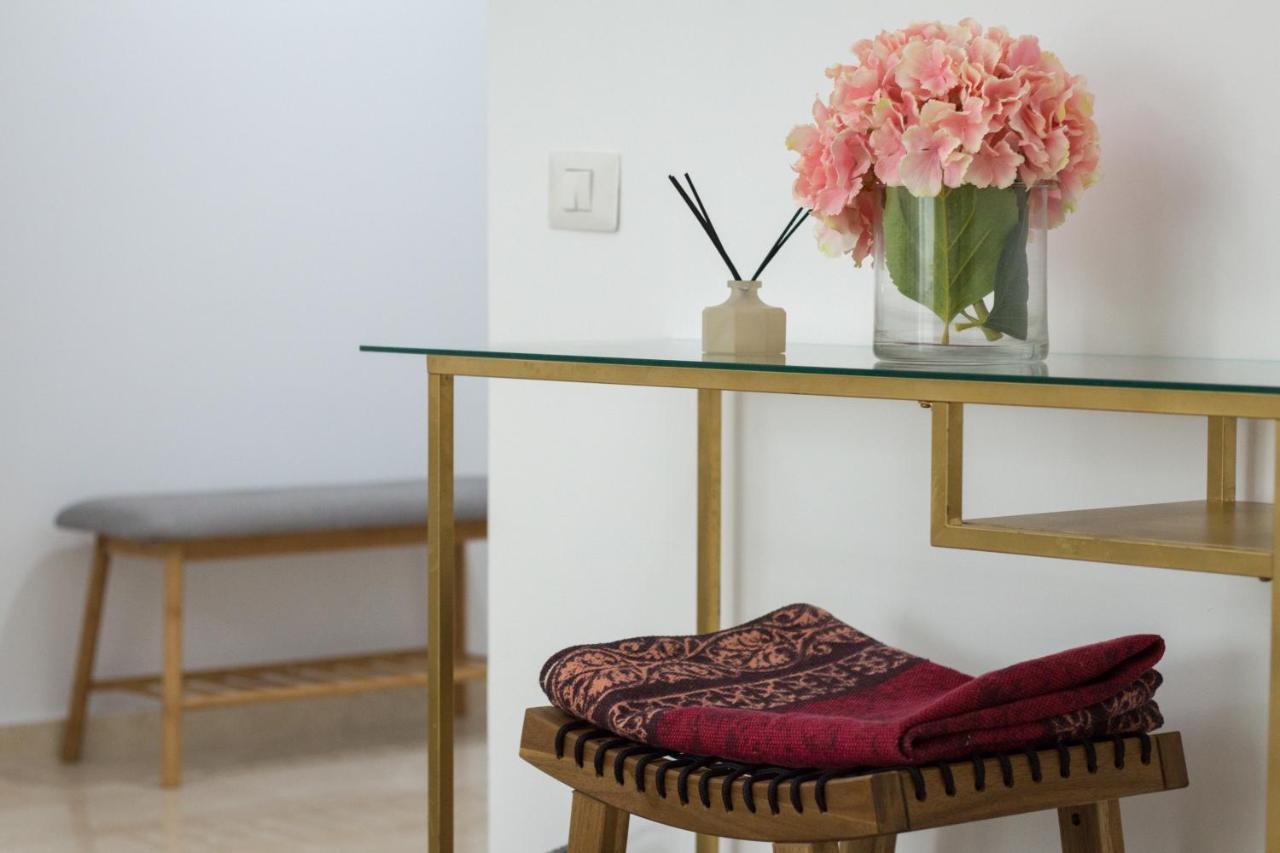 Sns Apartament In Vila Sophia 마마이아 외부 사진