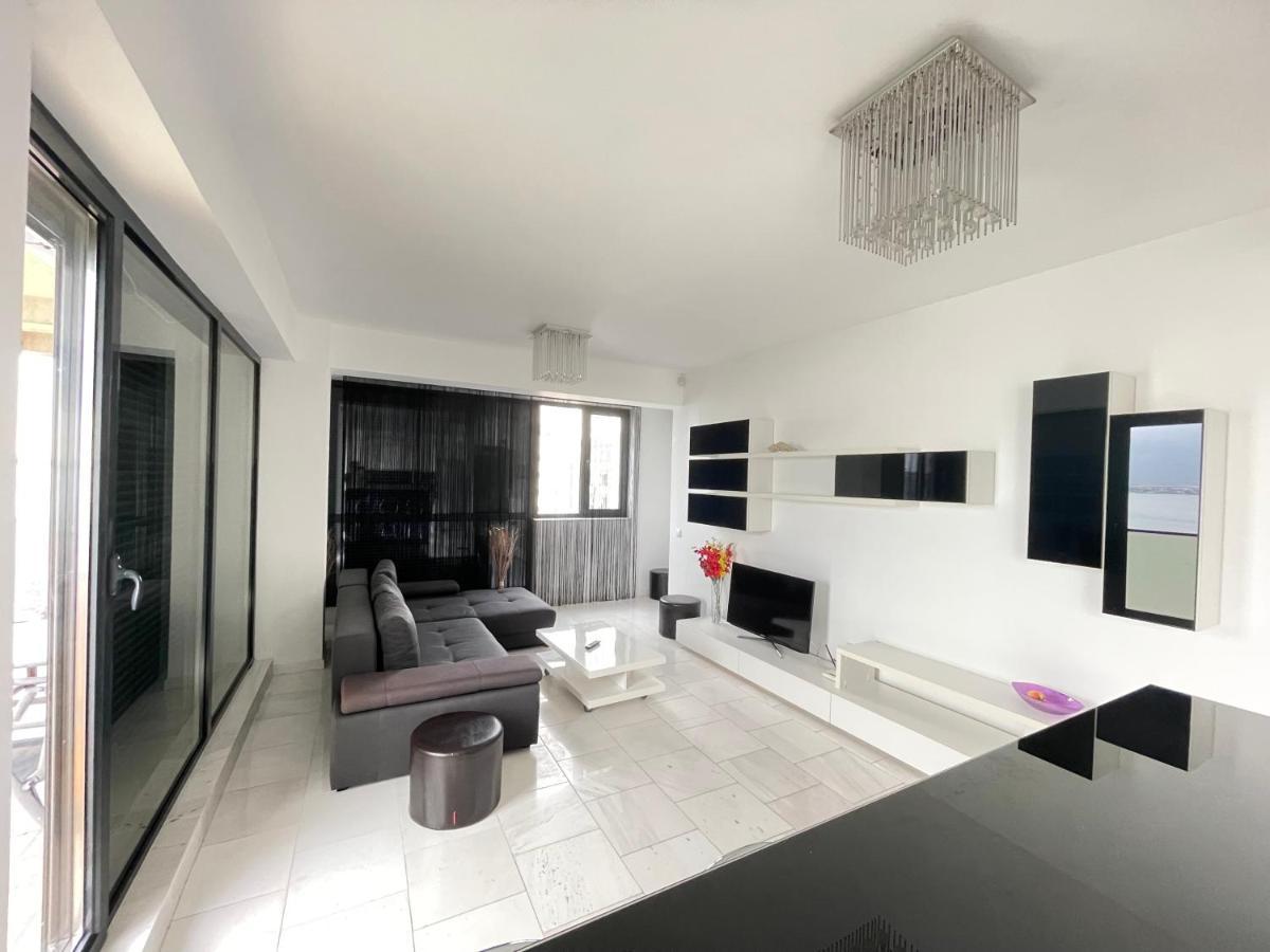Sns Apartament In Vila Sophia 마마이아 외부 사진