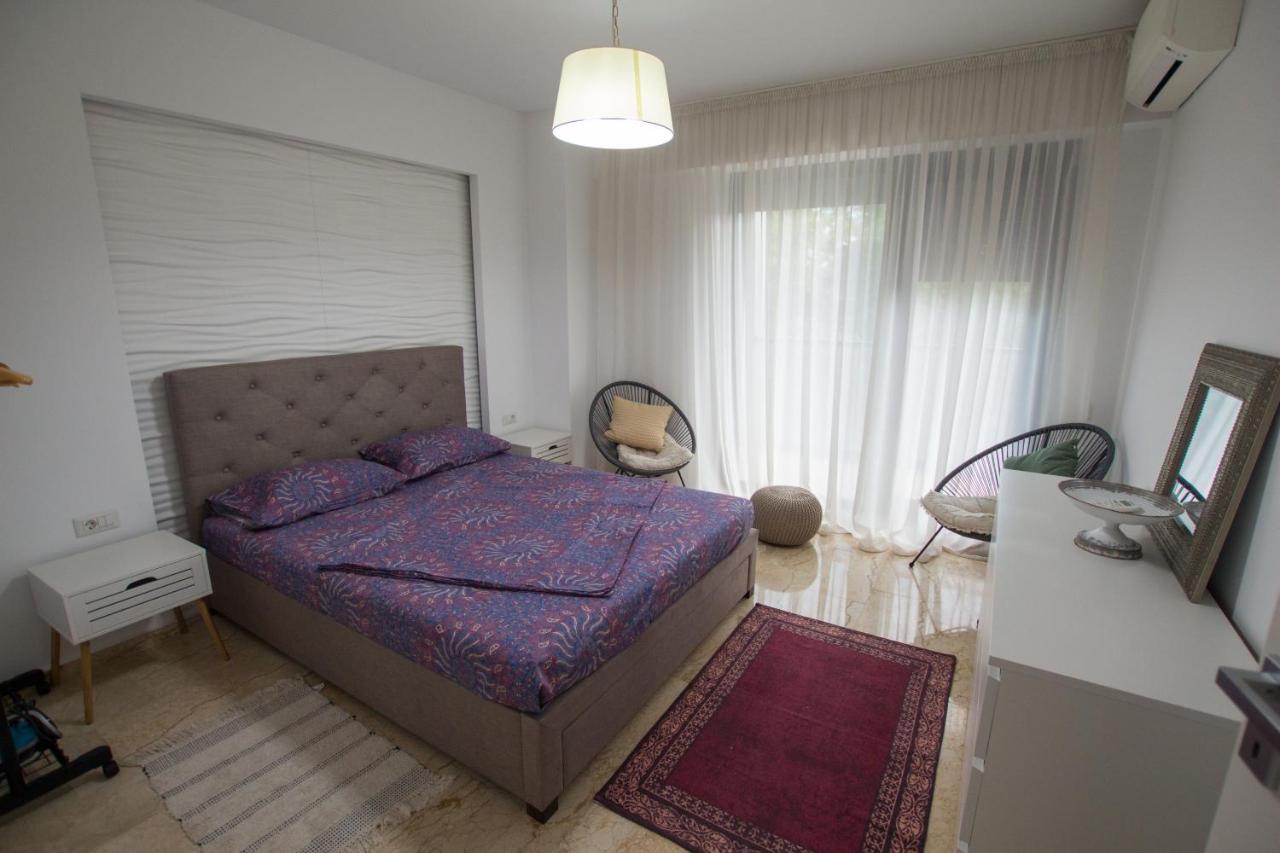 Sns Apartament In Vila Sophia 마마이아 외부 사진