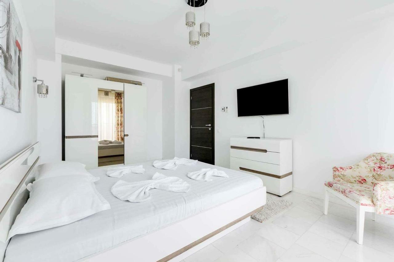 Sns Apartament In Vila Sophia 마마이아 외부 사진