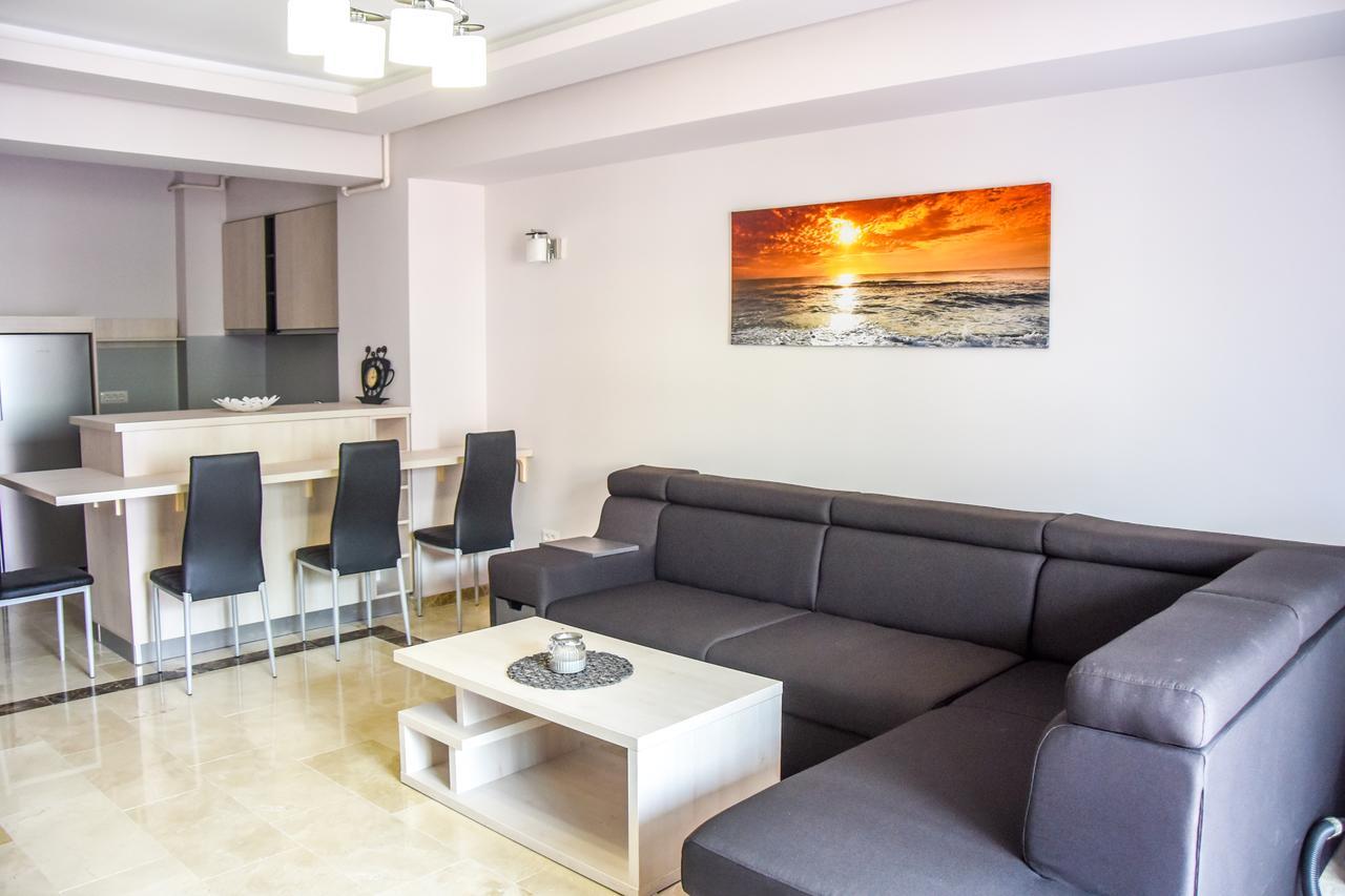 Sns Apartament In Vila Sophia 마마이아 외부 사진