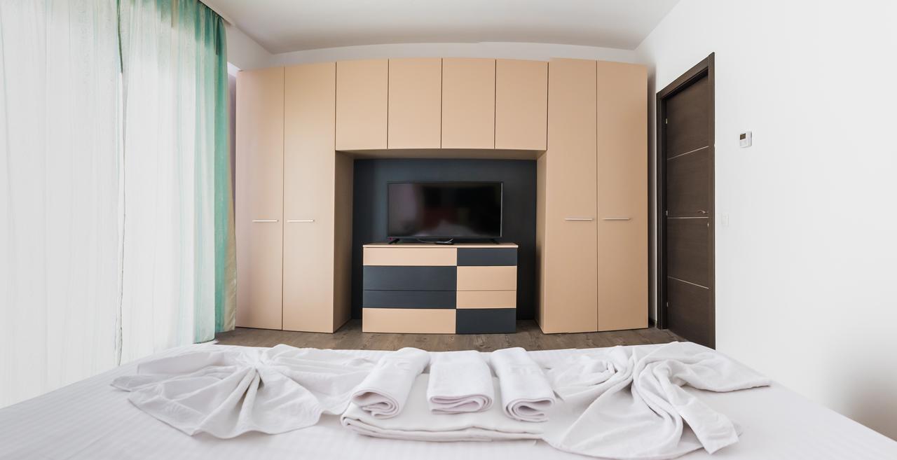 Sns Apartament In Vila Sophia 마마이아 외부 사진