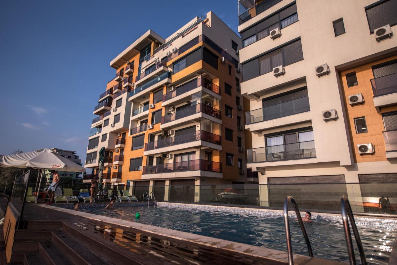 Sns Apartament In Vila Sophia 마마이아 외부 사진