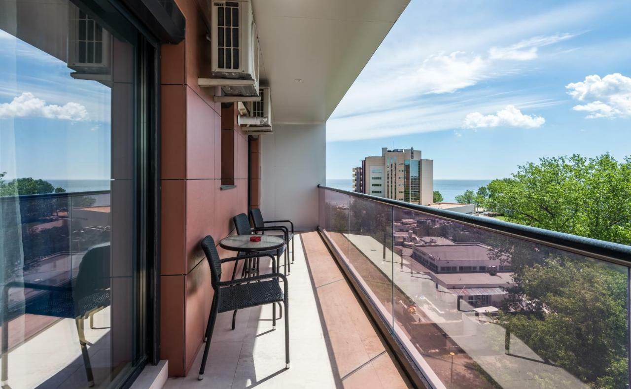 Sns Apartament In Vila Sophia 마마이아 외부 사진